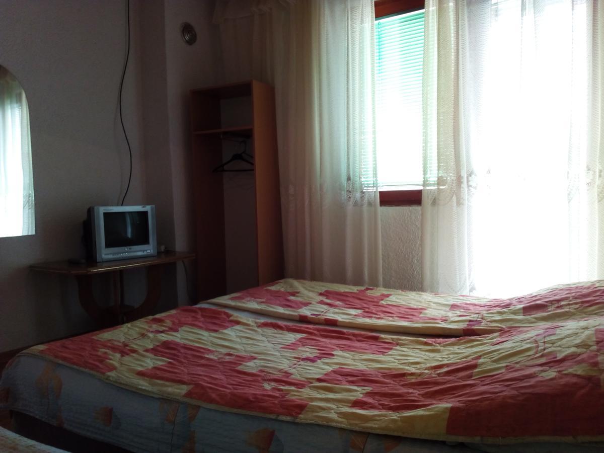 Guest House Hristiva Ohrid Bagian luar foto